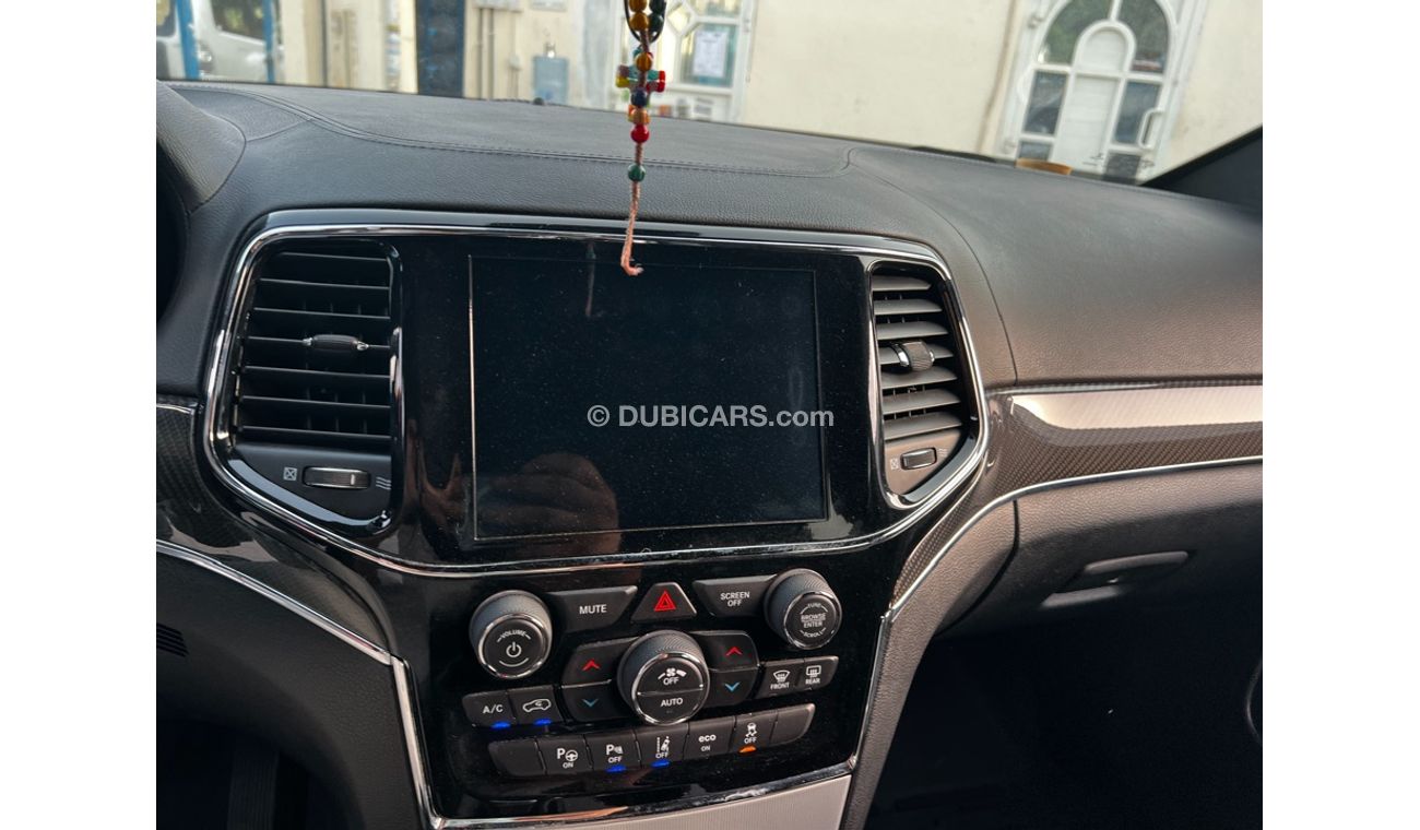 Jeep Grand Cherokee SRT