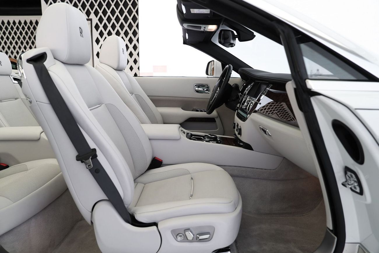 رولز رويس داون Rolls Royce Dawn