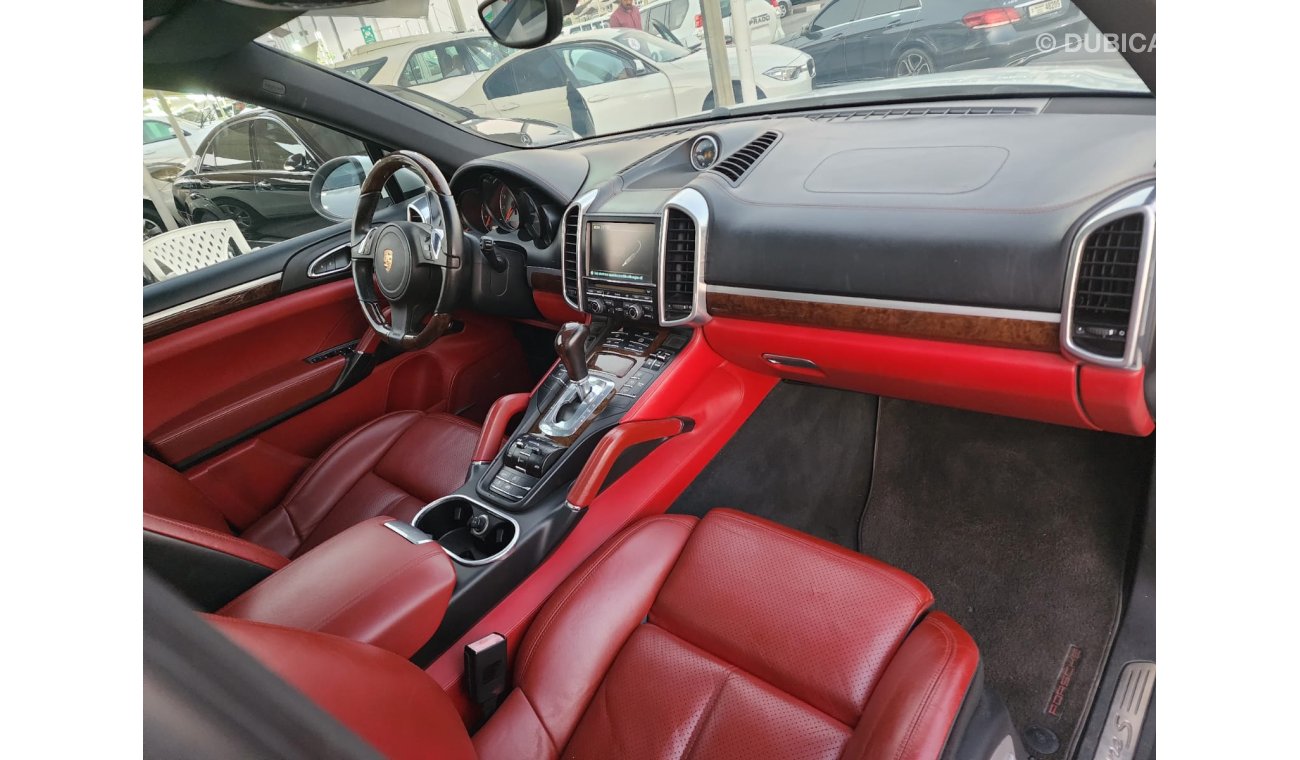 بورش كايان Porsche Cayenne S_Gcc_2014_Excellent_Condition _Full option