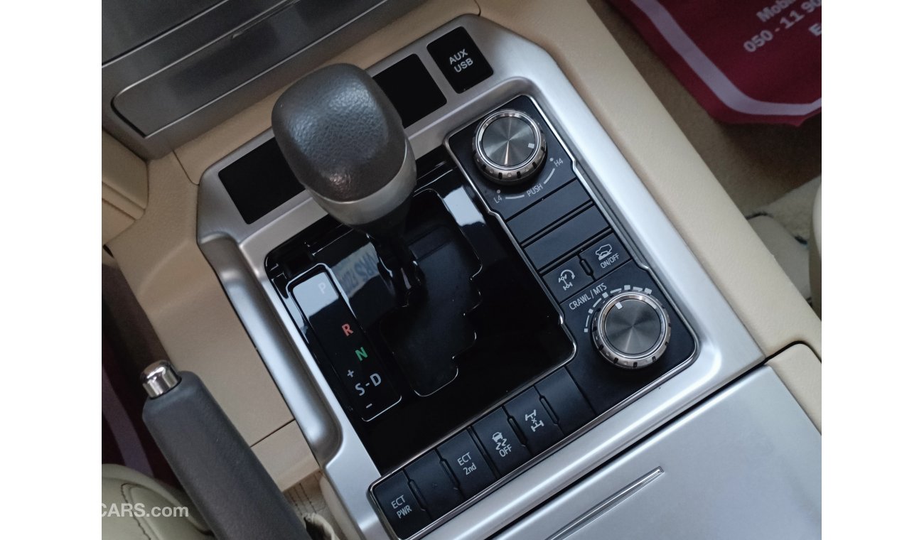 Toyota Land Cruiser GXR, 4.0L V6 Petrol / Driver Power Seat / Leather Seats / Sunroof (LOT #43881)