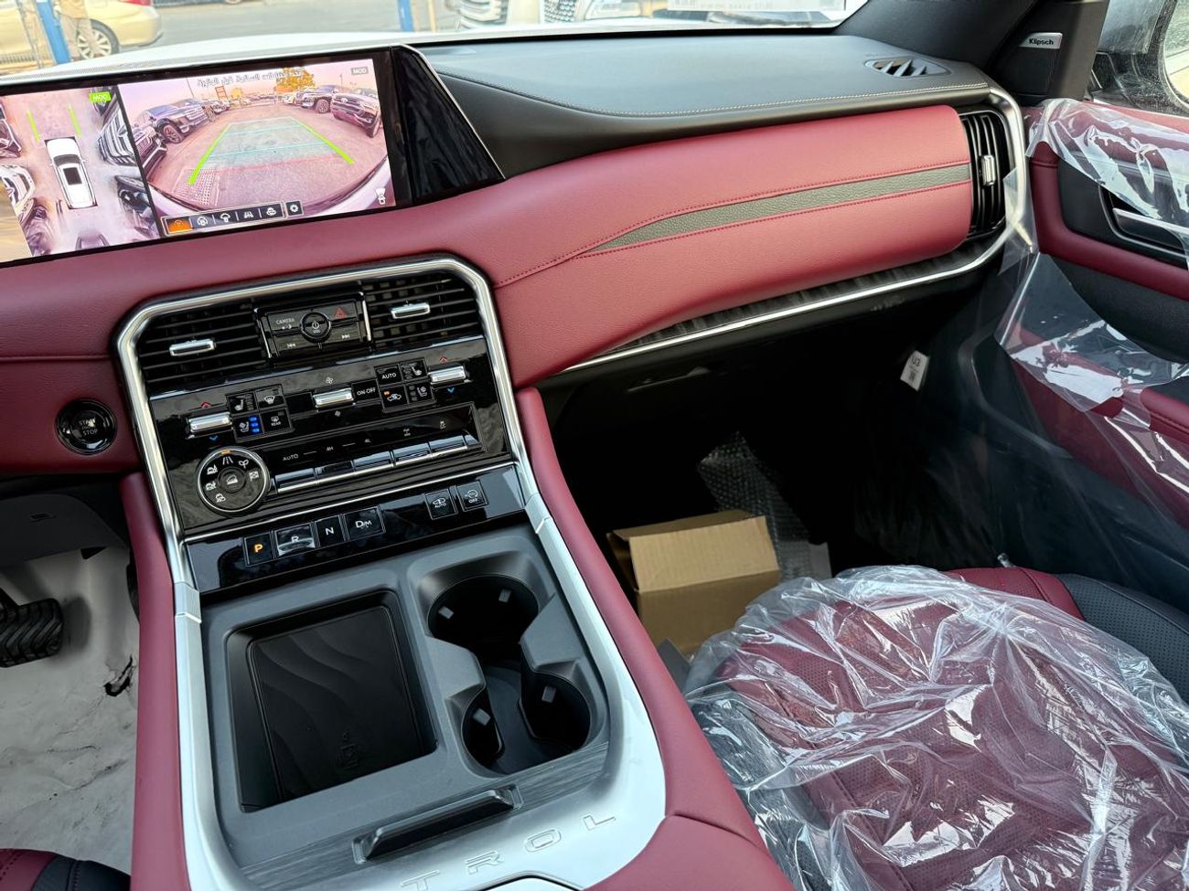 Nissan Patrol Nissan Patrol LE Platinum 3.5L Twin Turbo With Panoramic  Model 2025 Gray