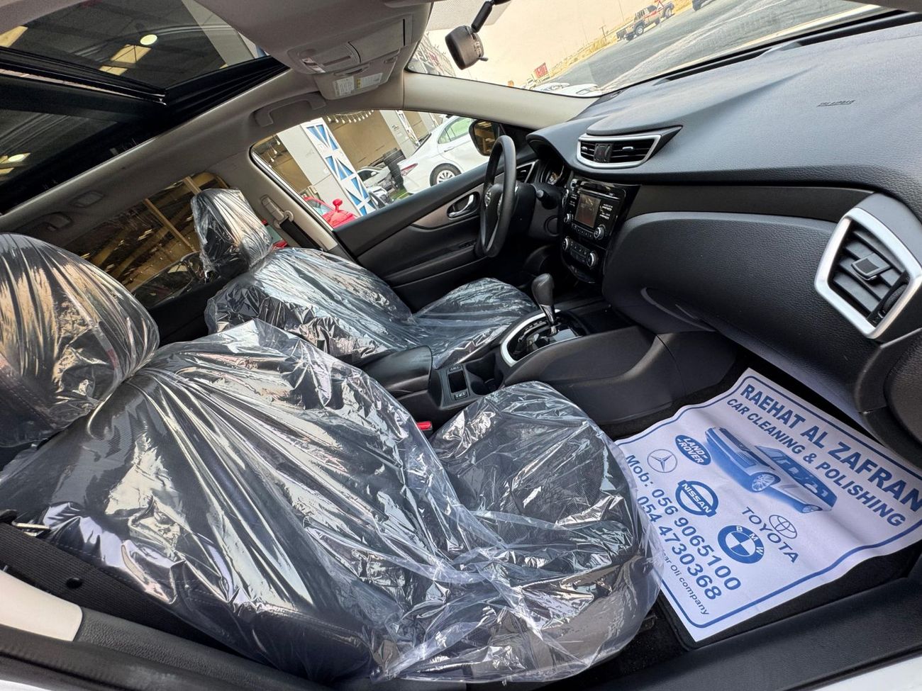 Nissan Rogue SV / V4 2.5L / PANORAMIC SUNROOF / BIG SCREEN / 4X4 / RIMS / IN PERFECT CONDITION