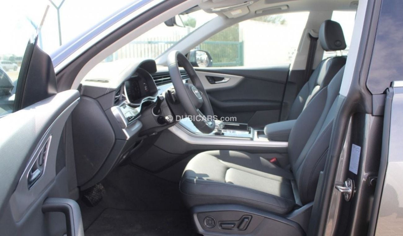 أودي Q8 AUDI Q8 4.0L 55 TFSI QUATTRO (Export and Local)