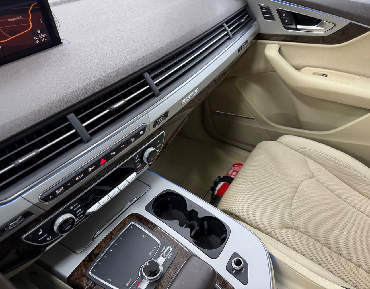 أودي Q7 45 TFSI quattro S-Line Luxury 3.0L