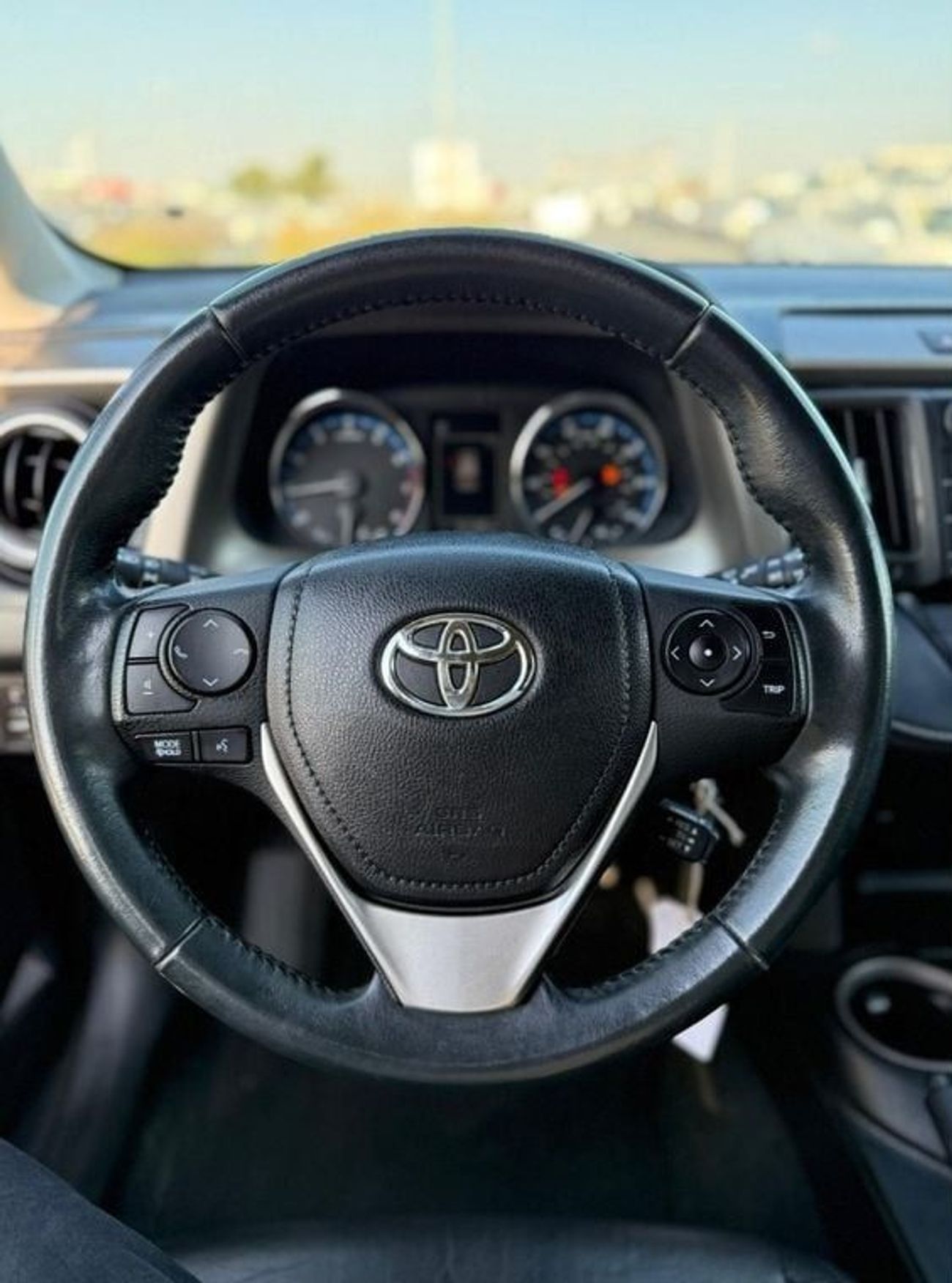 تويوتا راف ٤ TOYOTA RAV4 XLE Full Option
