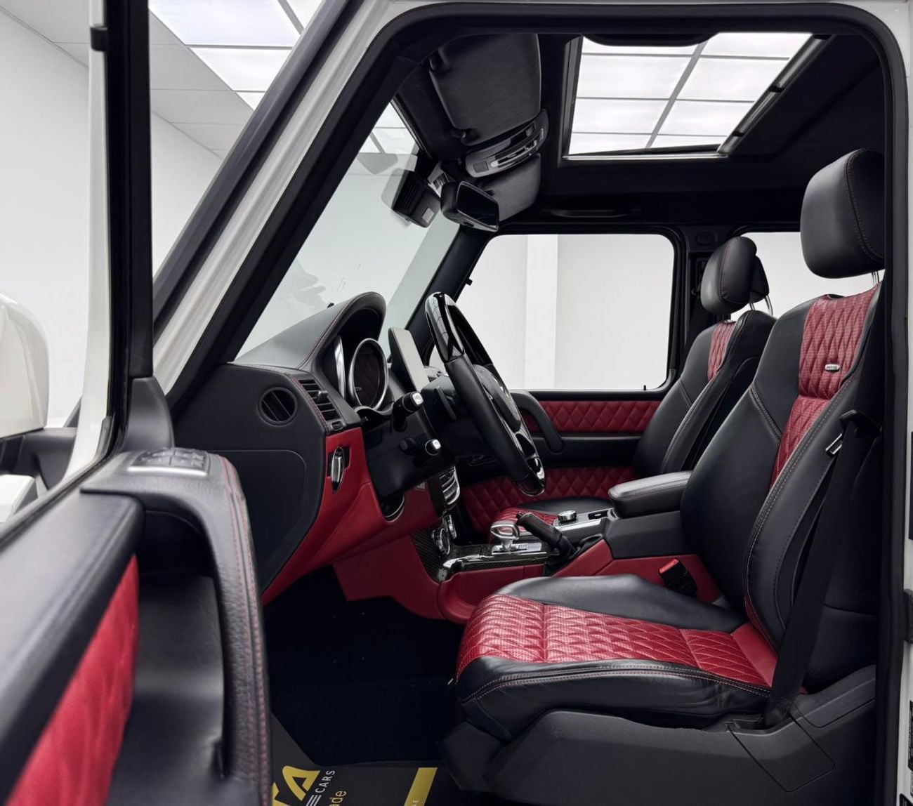 Mercedes-Benz G 63 AMG Std 5.5L 2017 Mercedes-Benz G63, Full Service History, Excellent Condition, GCC