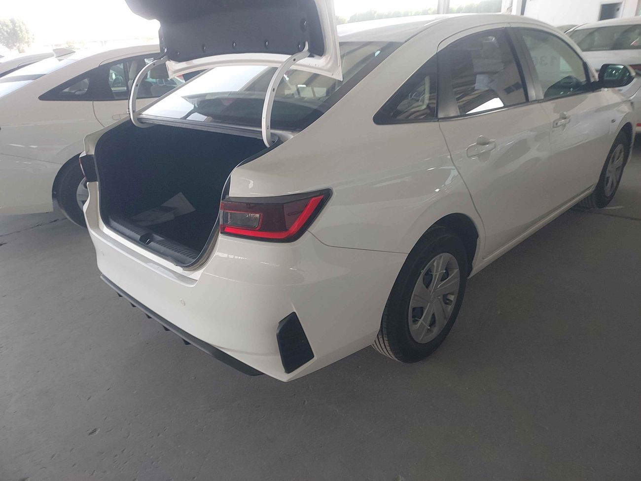 تويوتا يارس E 1.5 | بدون دفعة مقدمة | اختبار القيادة في المنزل