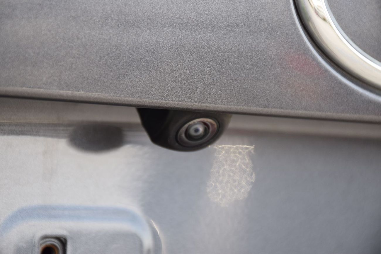 Toyota RAV4 LE 2.0L FWD Petrol (Right Hand)