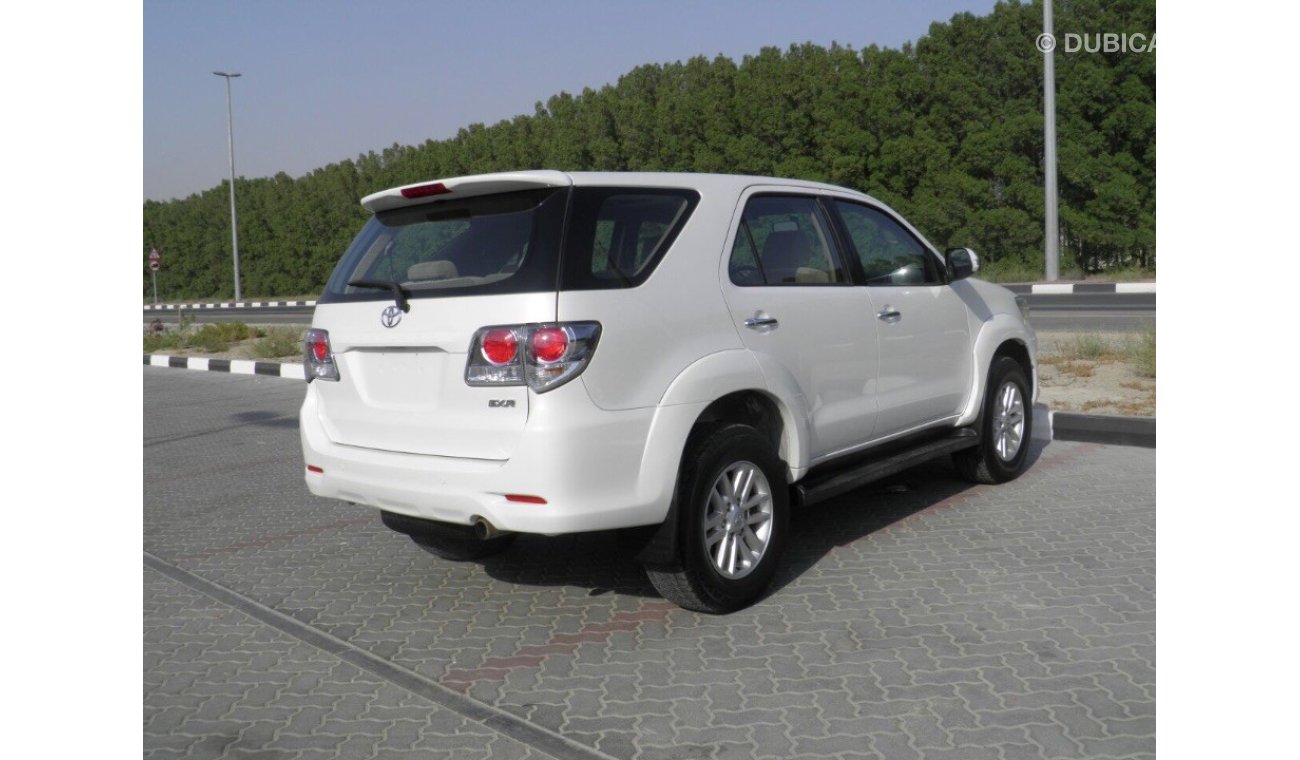 Toyota Fortuner 2014 V4