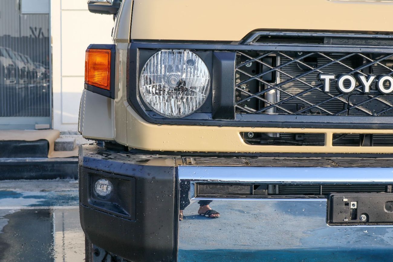 Toyota Land Cruiser Pick Up Std 4.0L Single Cab Utility 4WD 2025 Toyota Land Cruiser Single Cab 4.0L Manual