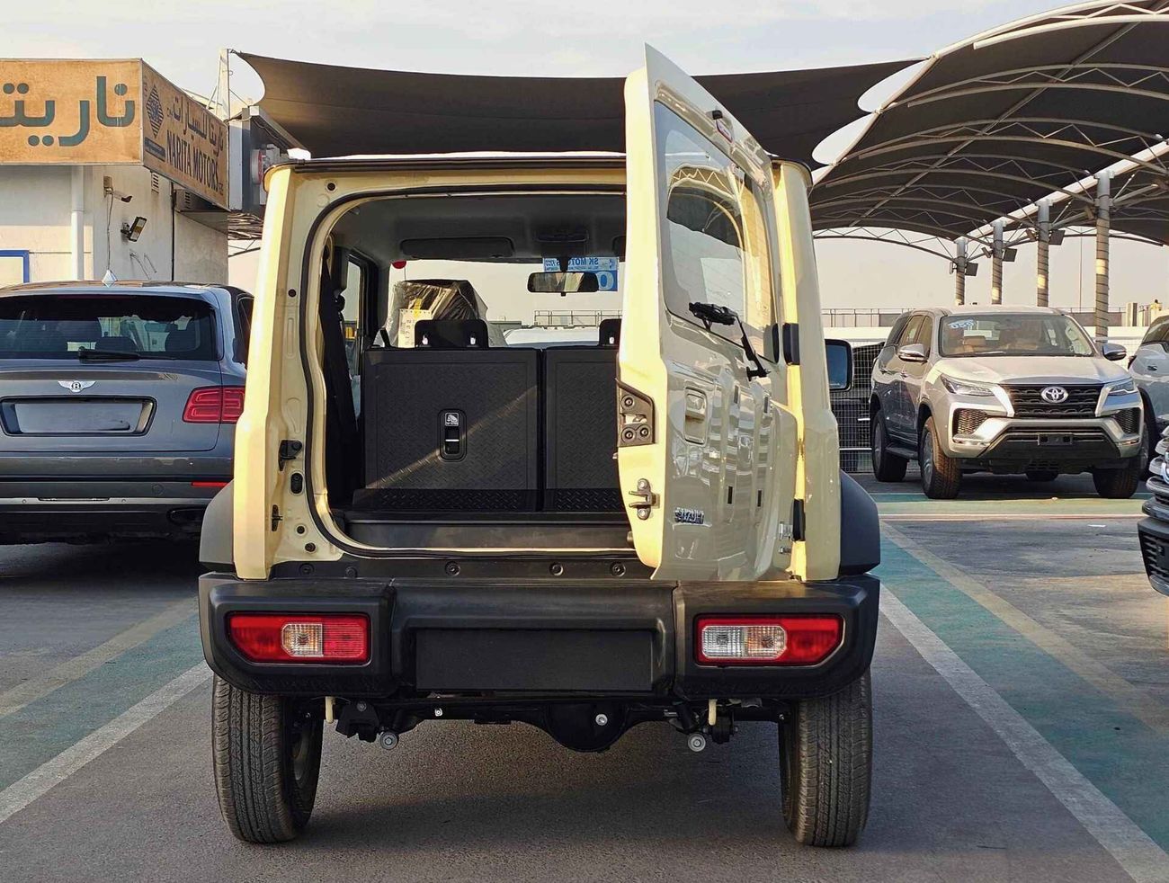 Suzuki Jimny DUAL TONE / GLX / A/T / 1.5L V4 PETROL / 3 DOOR / ALL GRIP OFF ROAD / 4WD (CODE # GLX)