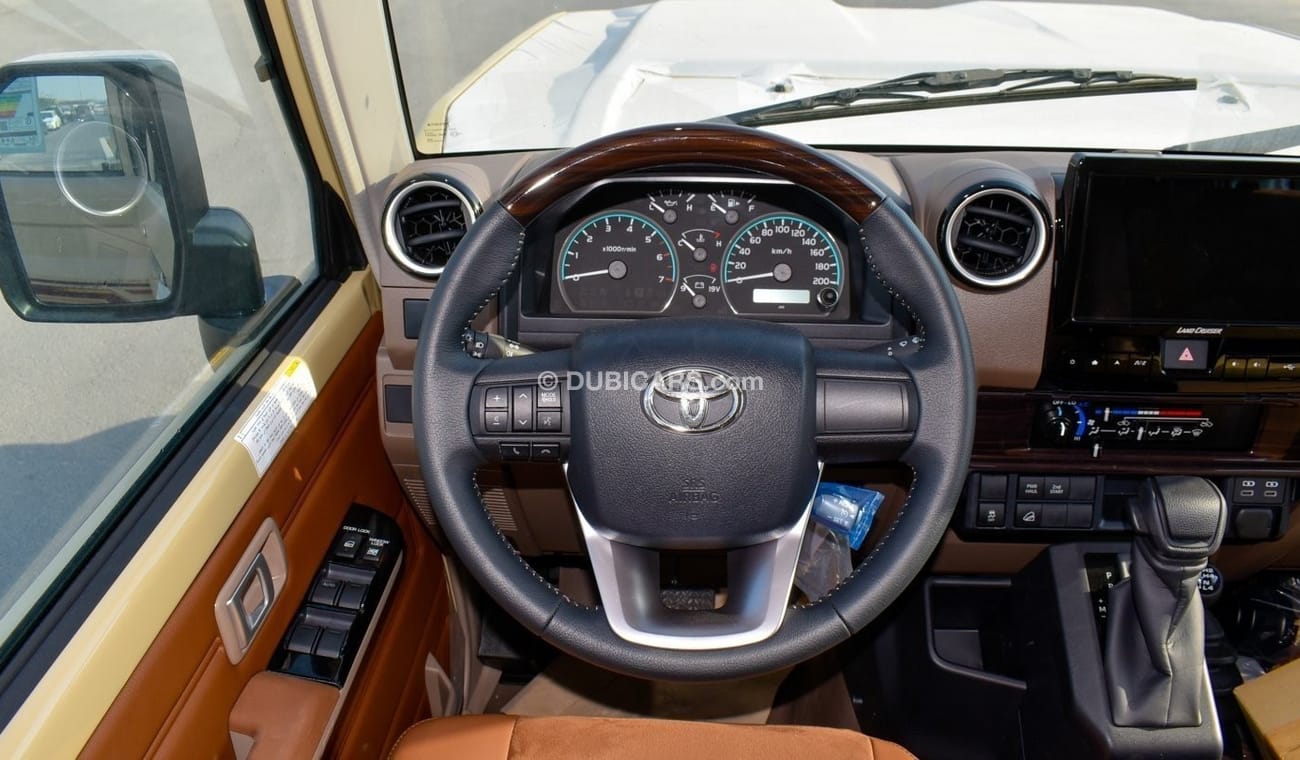 Toyota Land Cruiser Pick Up LX V6