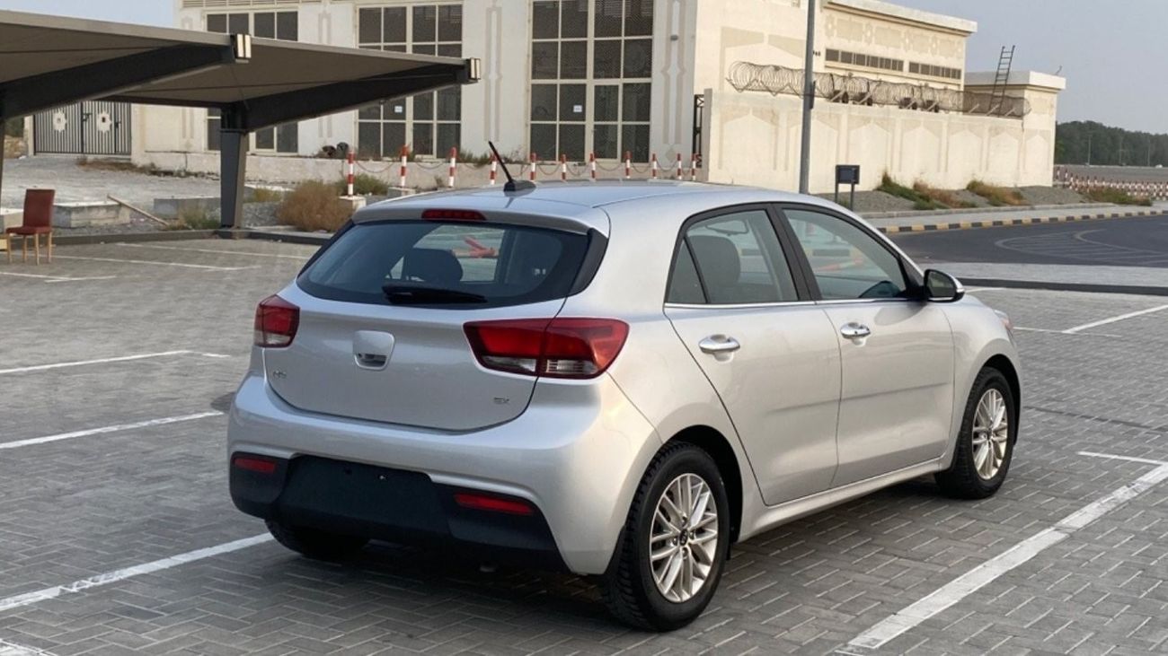 Kia Rio MPI Full Option