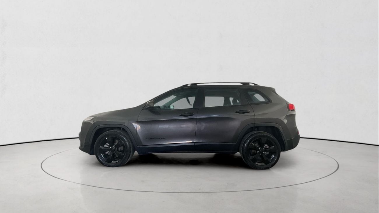 جيب شيروكي 3.2 SPORT X AUTO | شامل الضمان | 0 ﺪﻔﻋﺓ ﺃﻮﻟﻯ