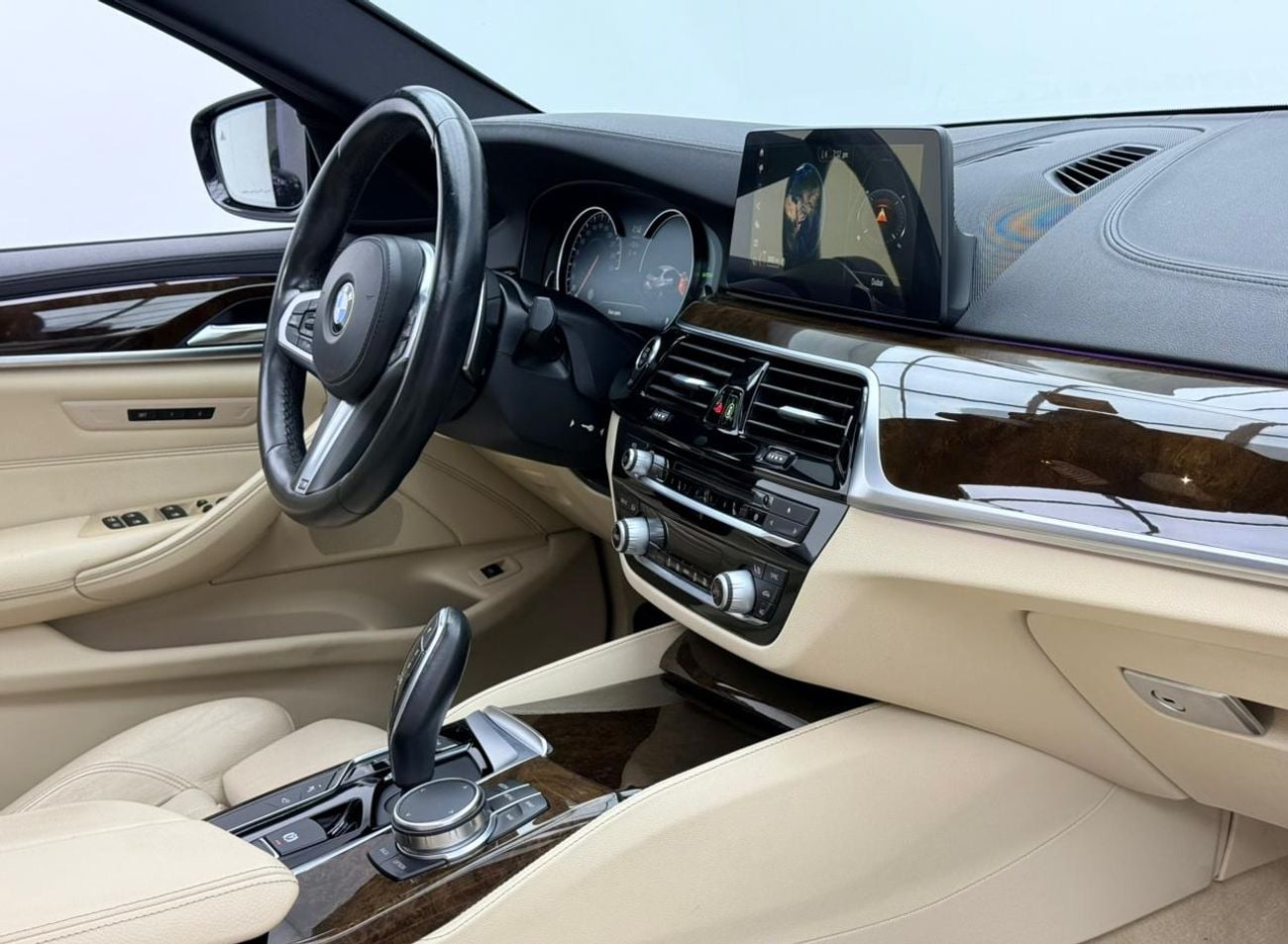 BMW 530i 2018 BMW 530i M-Sport, Full Service History, Fully Loaded, Excellent Condition, GCC