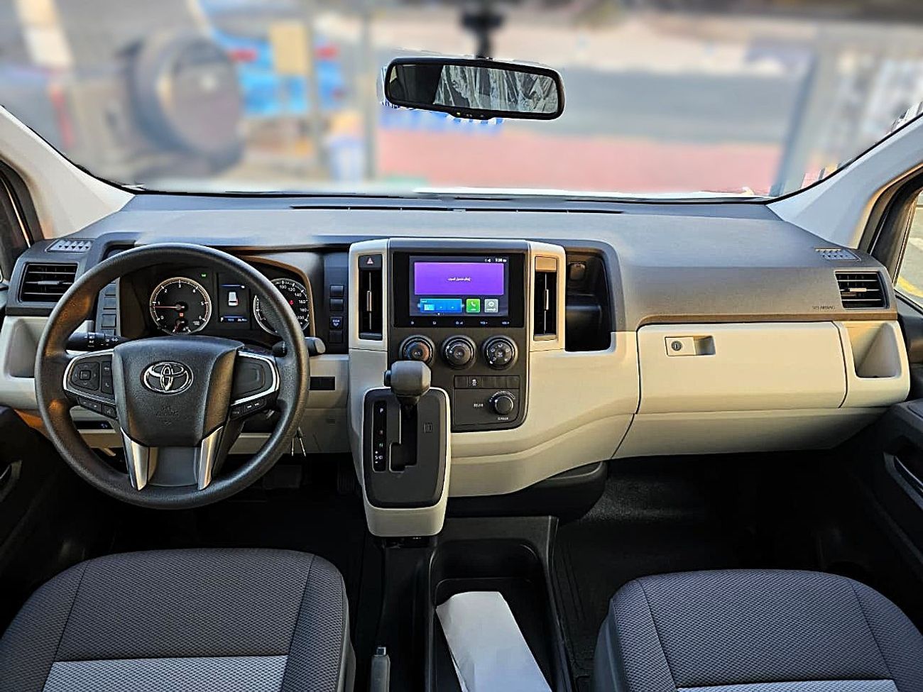 Toyota Hiace Toyota Hiace High Roof  Diesel  2.8L A/T With SunRoof 2025