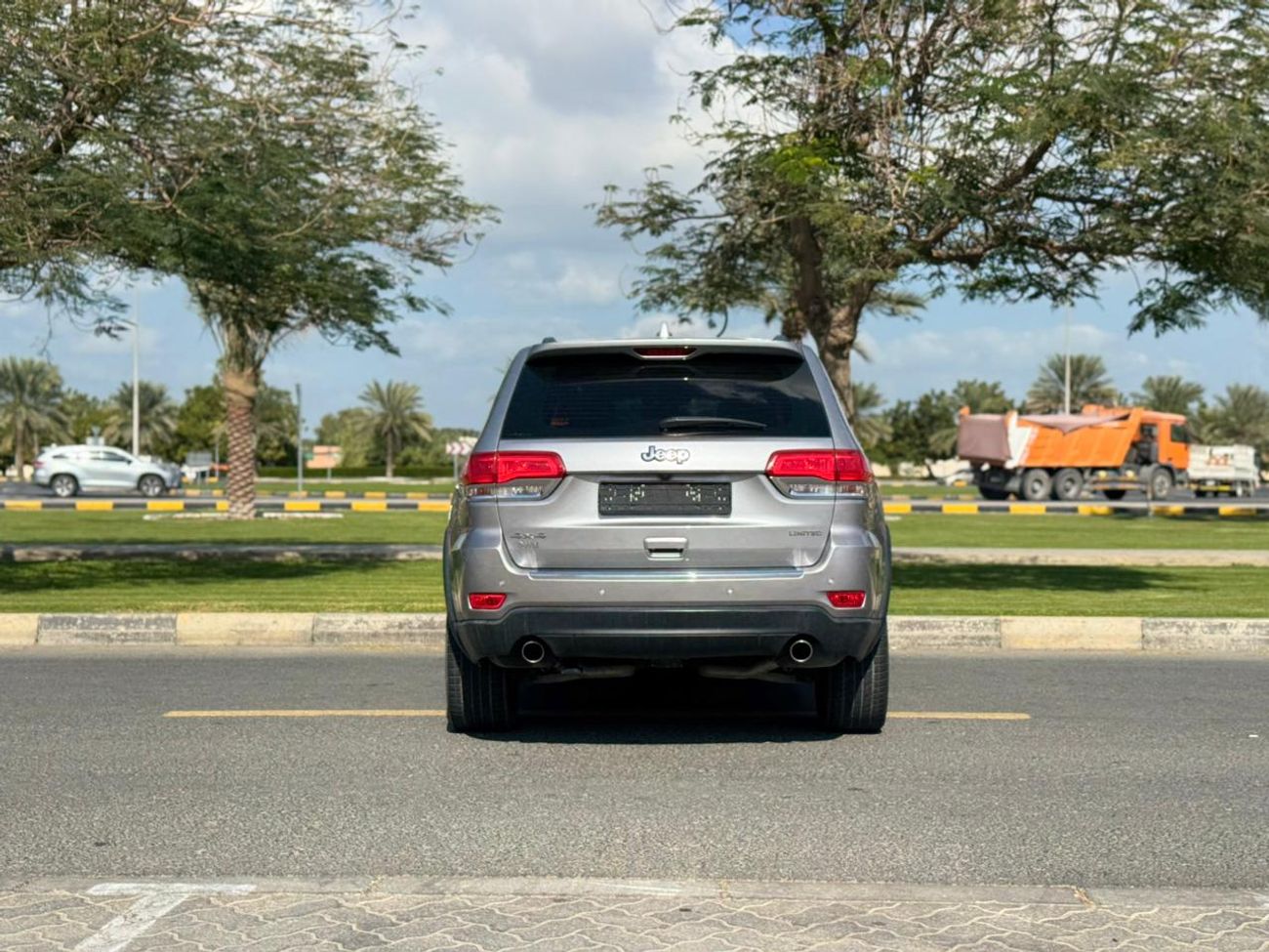 جيب جراند شيروكي Limited 3.6L