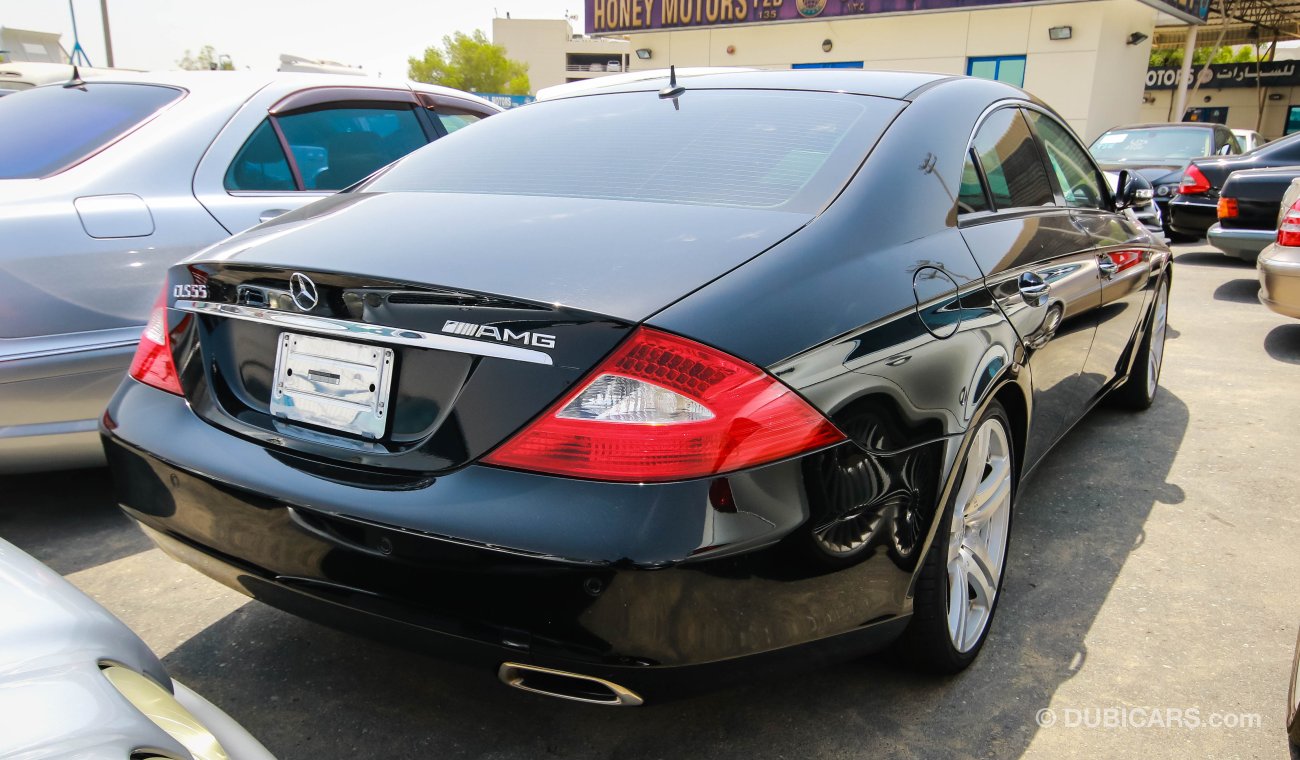 Mercedes-Benz CLS 350 CLS badge