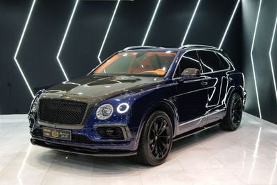 Bentley Bentayga W12, Carbon Fiber Body Kit, Panoramic Roof, Starlight Headliner, GCC Specs!!