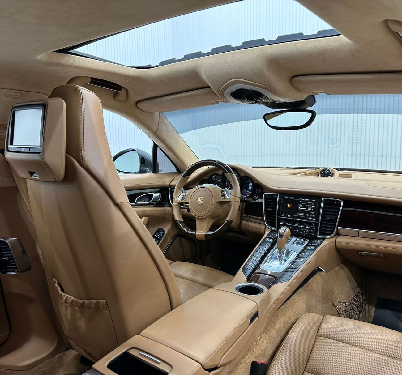 Porsche Panamera 2014 Porsche Panamera Turbo, Very Low Kms, Full Options, Excellent Condition, GCC