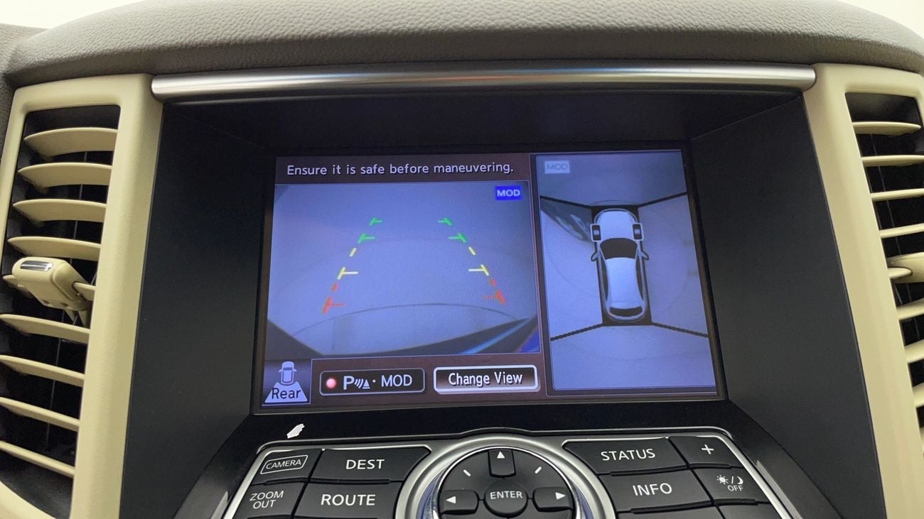 إنفينيتي QX70 LUXURY 3.7 | بدون دفعة مقدمة | اختبار القيادة في المنزل