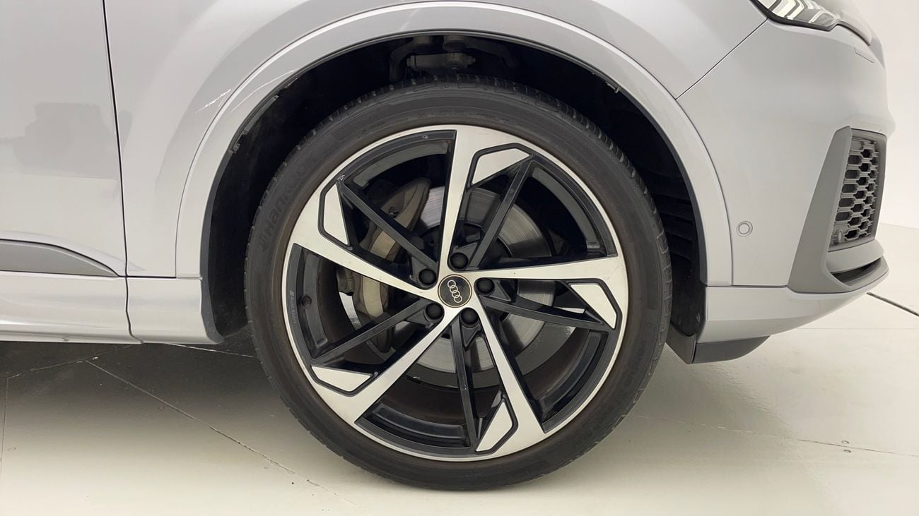 Audi Q7 55 TFSI S LINE 3 | Zero Down Payment | Home Test Drive