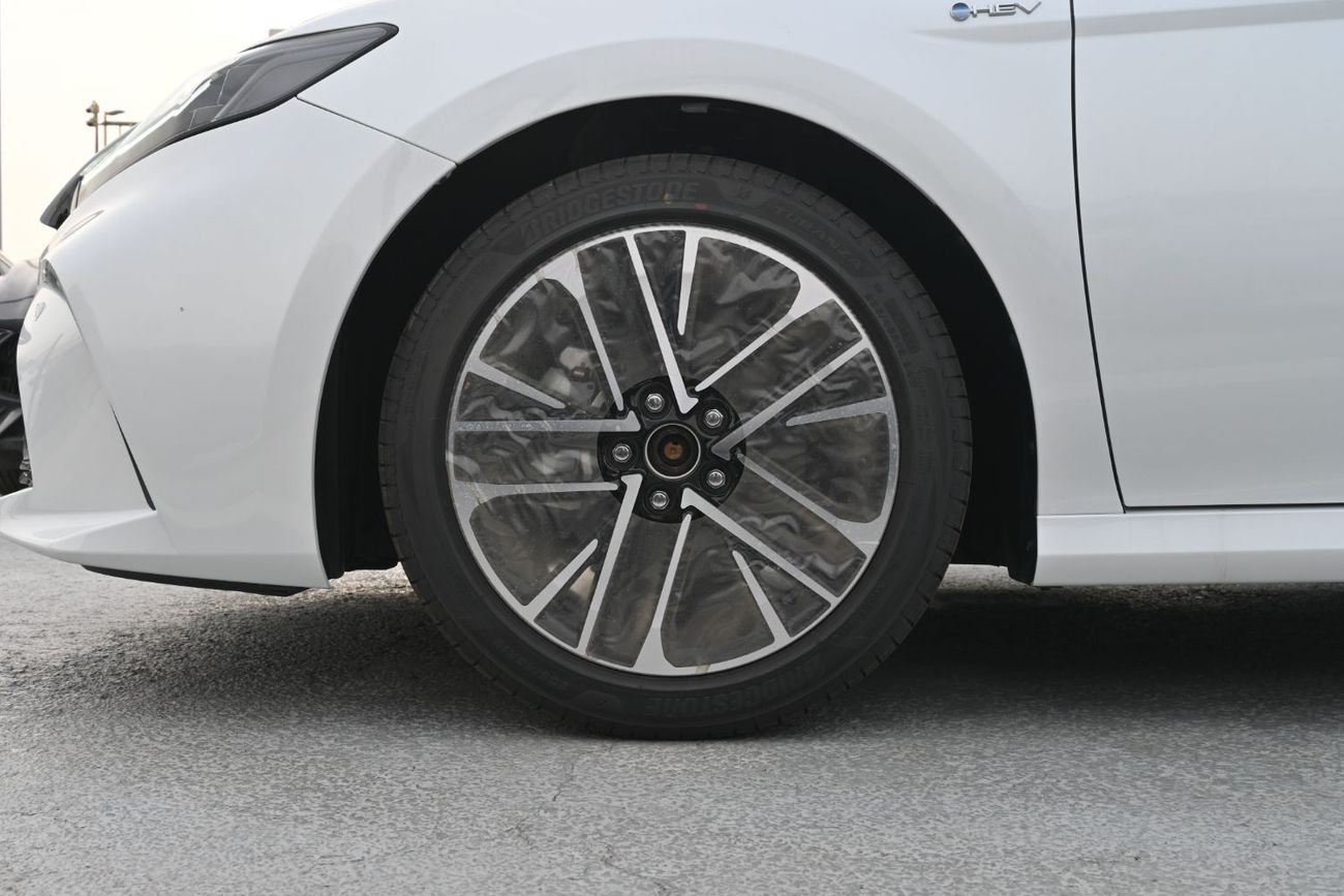 Toyota Camry Toyota Camry Limited 2.5L Hybrid, Model 2025, Color White