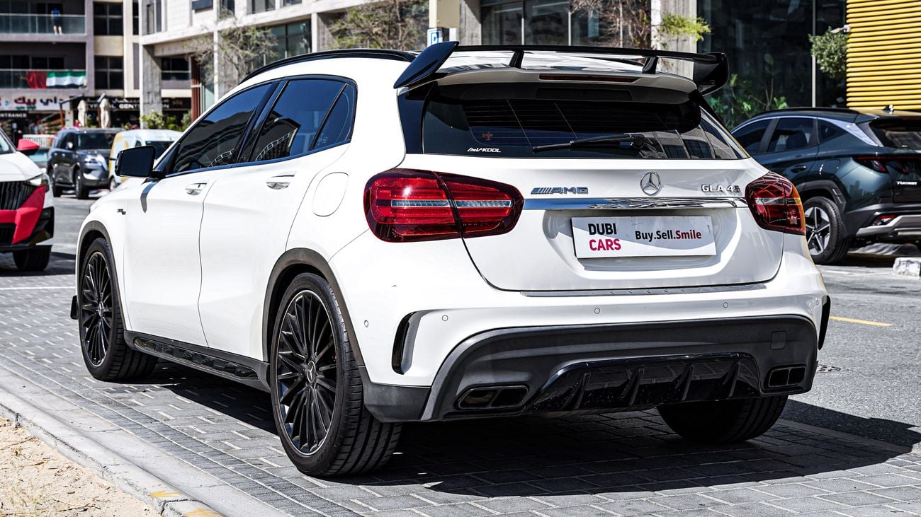 Mercedes Benz GLA 45 AMG STD 2.0L