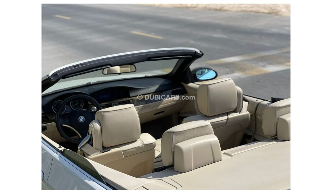 BMW 330i BMW 330i || GCC || Hard Top Convertible || Very Well Maintained
