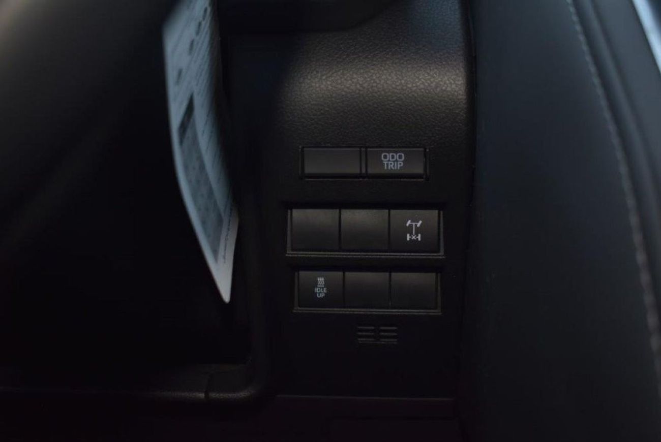 Toyota Land Cruiser 300 GXR