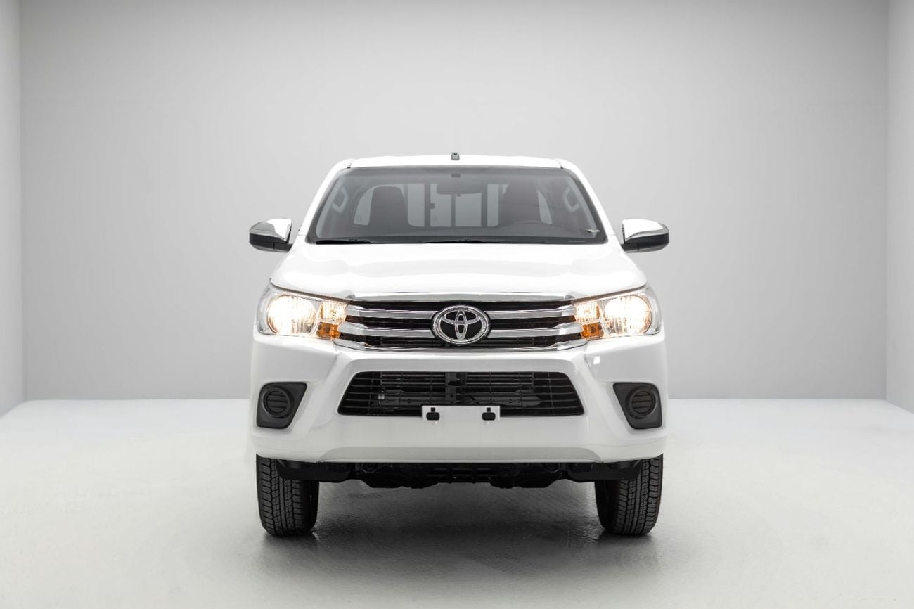 Toyota Hilux DLX 2.4L - Super White Inside Maroon | Export Only