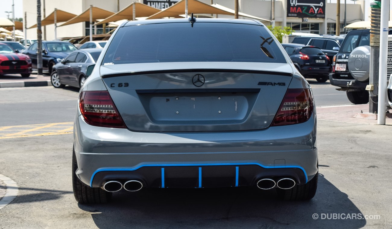 Mercedes-Benz C 63 AMG