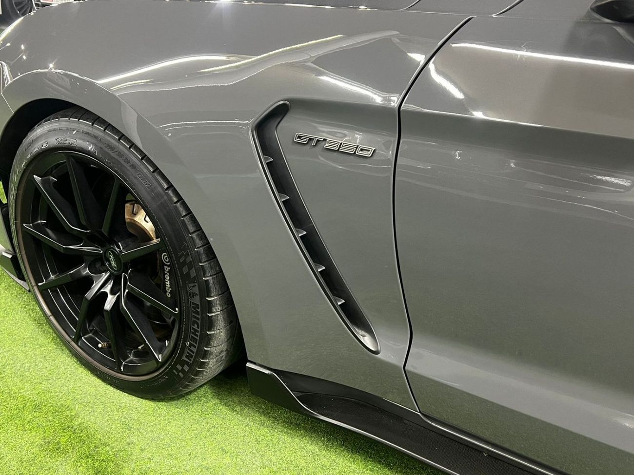 Ford Mustang Shelby GT350 Mustang chelby V8 GT350 Model 2018 GCC SPECS ORIGINAL paint no accident, full check age