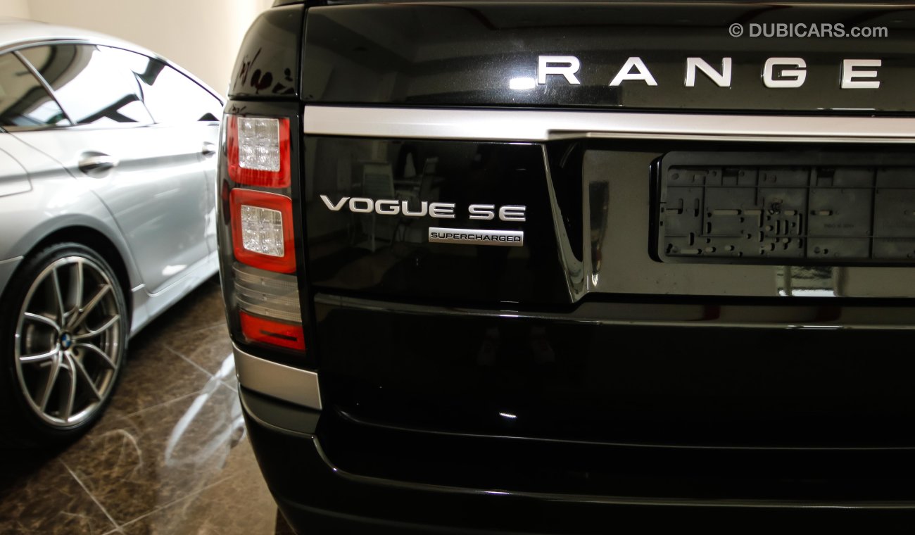 Land Rover Range Rover Vogue SE Supercharged