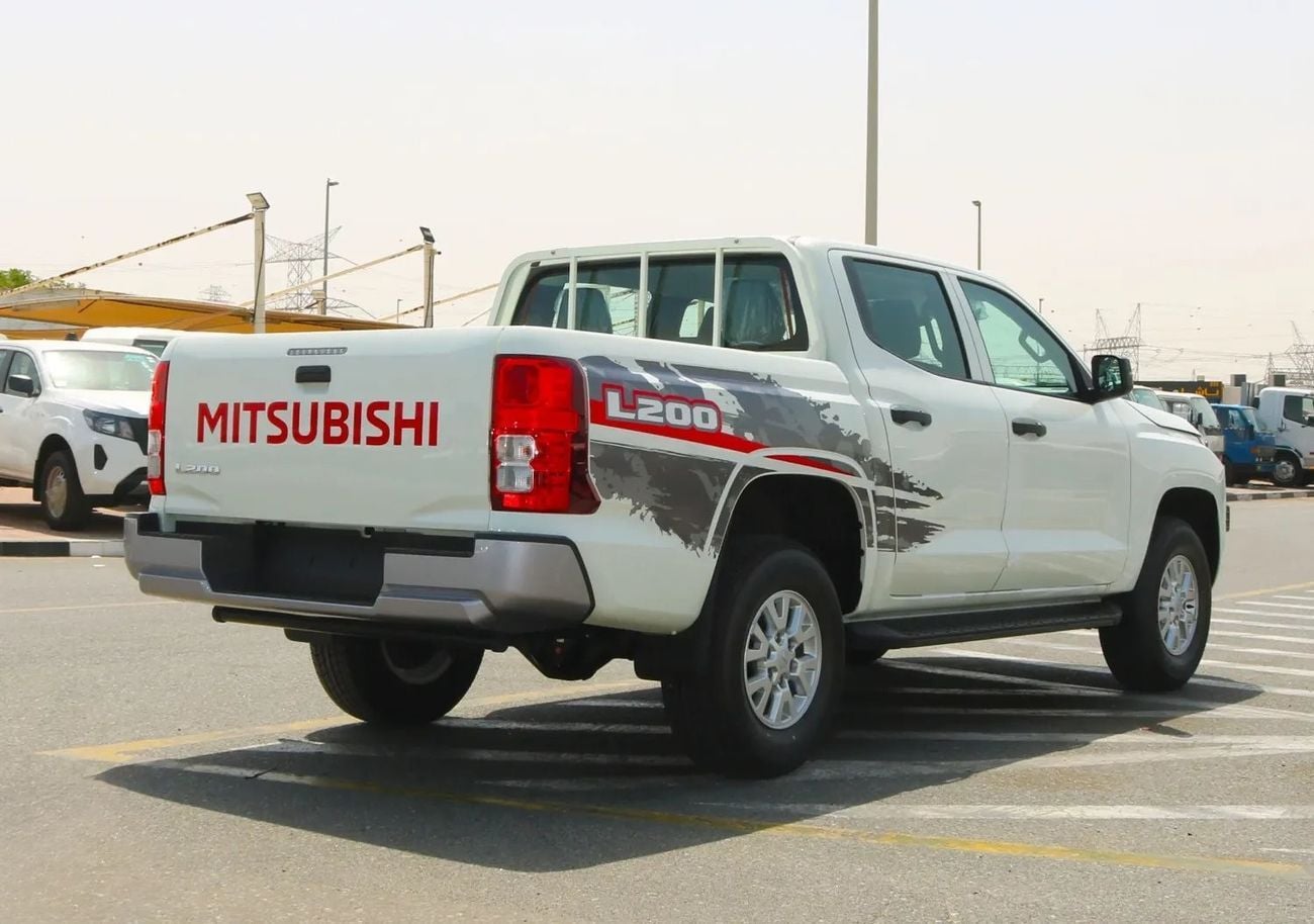 Mitsubishi L200 GLS Triton GLX 4WD 2.4L Diesel MT High Line