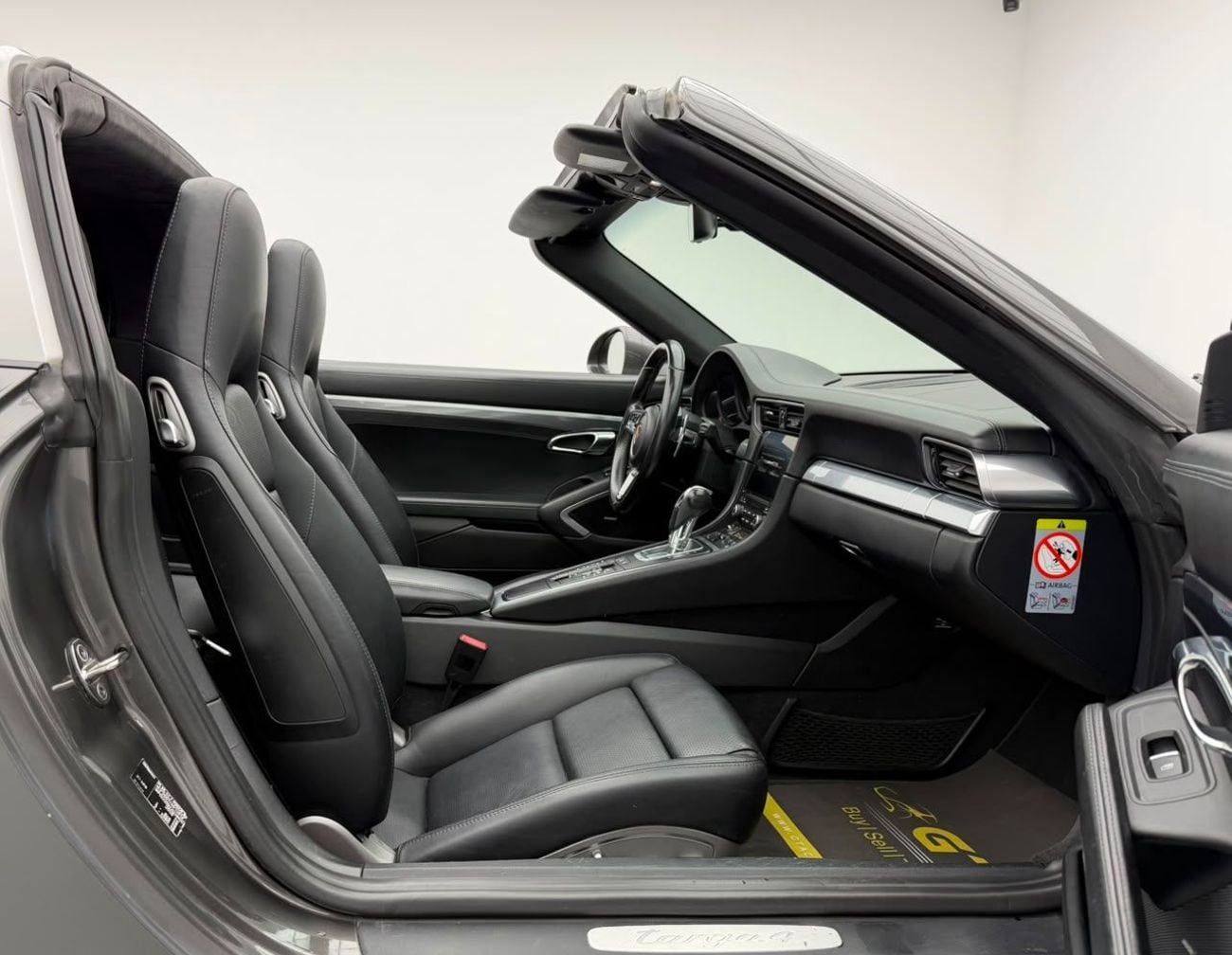 Porsche 911 TARGA 4