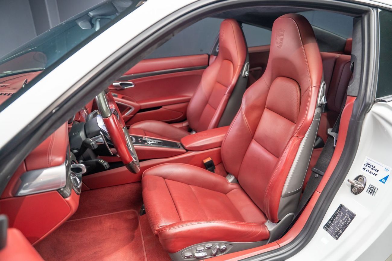 Porsche 911 8,725x48 • 20% DP • 2017 Porsche 911 Turbo 991.2 3.8L 540 BHP • Porsche Warranty December 2028 • GCC