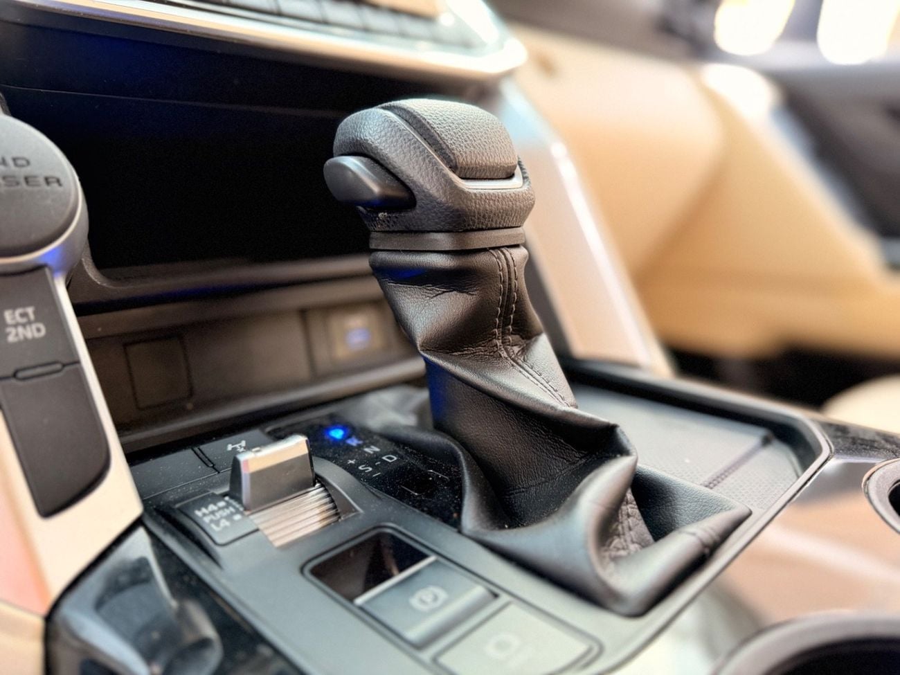 تويوتا لاند كروزر GXR2 4.0L