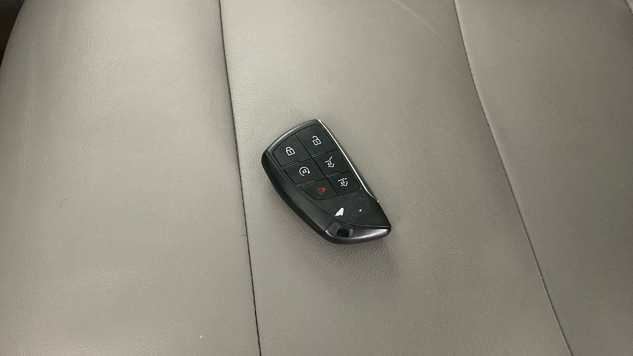 Chevrolet Suburban 5.3 AT 4WD LT NAV SRF BUCKET FOP | Guaranteed Warranty | 0 Down Payment