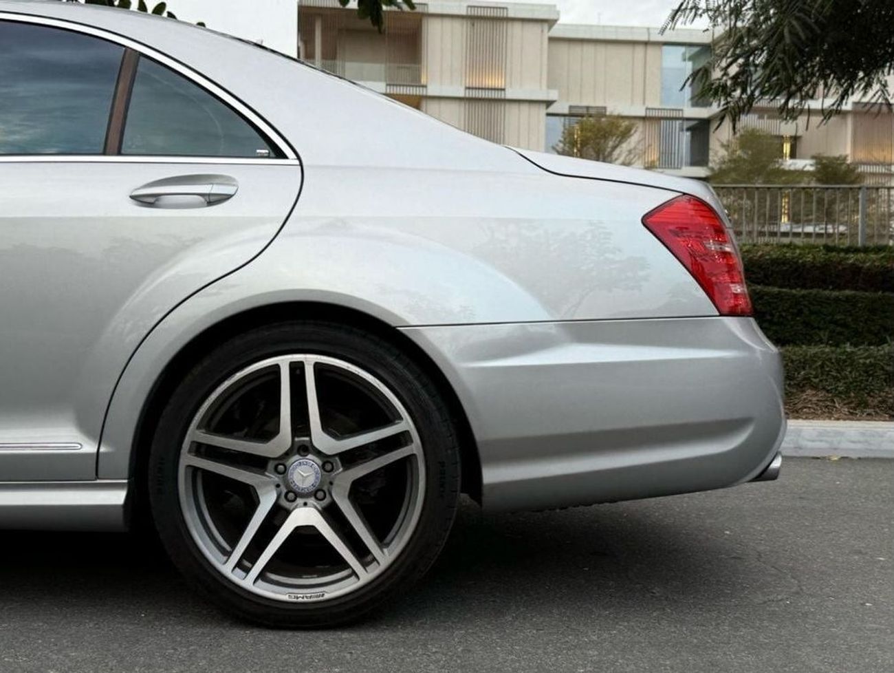 Mercedes-Benz S 500