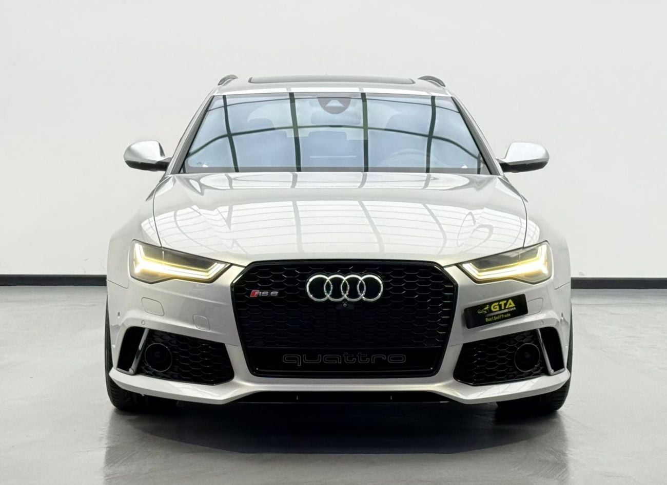 Audi RS6 Performance 4.0L 2017 Audi RS6 Performance, Full Audi Service history, GCC