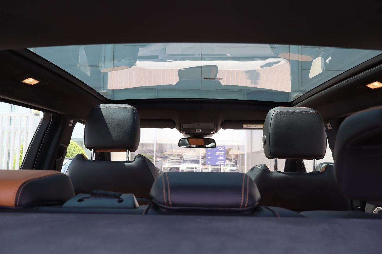 Land Rover Range Rover Evoque Dynamic Plus 2.0L (5 Door)