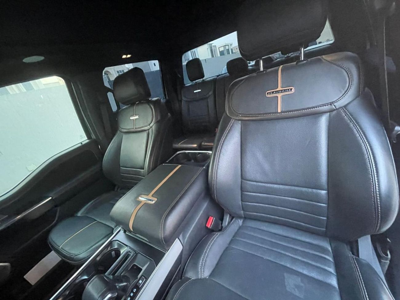 Ford F 150 Platinum 5.0L V8