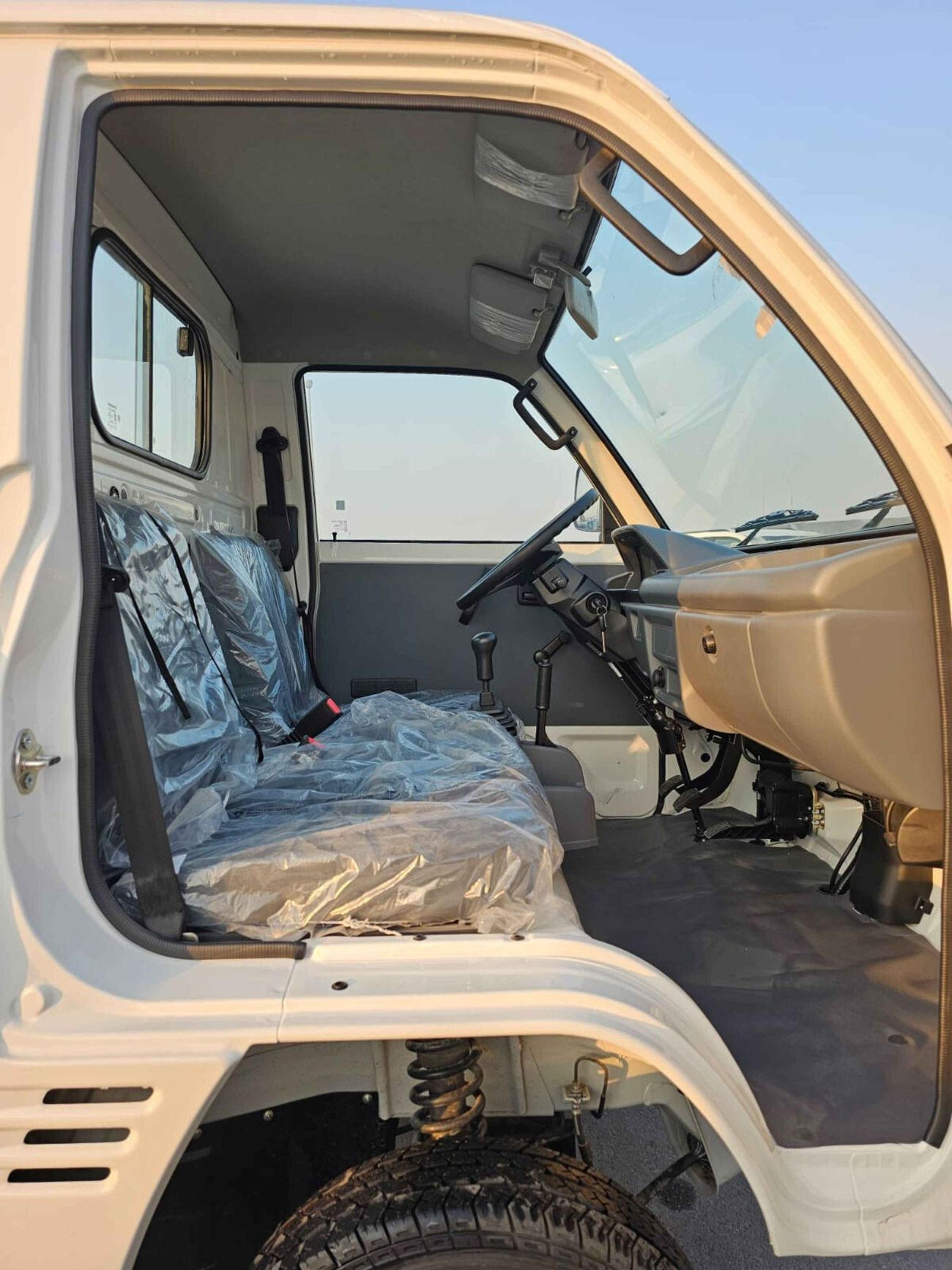 Suzuki Super Carry 1.2L / PETROL / M/T / MANUAL WINDOWS/ ONLY FOR EXPORT