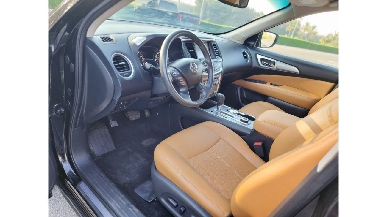 Nissan Pathfinder American