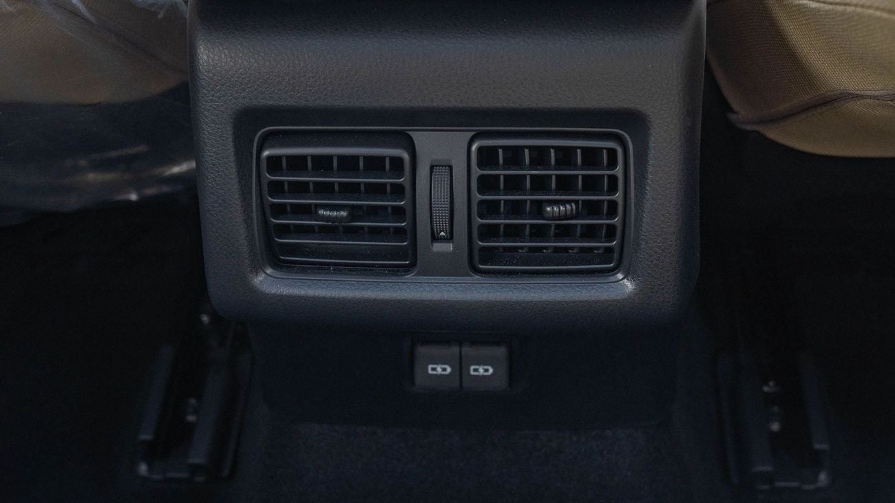 تويوتا كامري 2026 Toyota Camry LE 2.5L AT Hybrid (with Panoramic Sunroof)