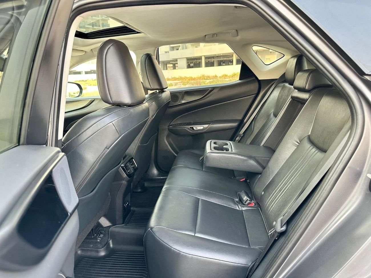 Lexus NX350 Premium - AWD Full Option