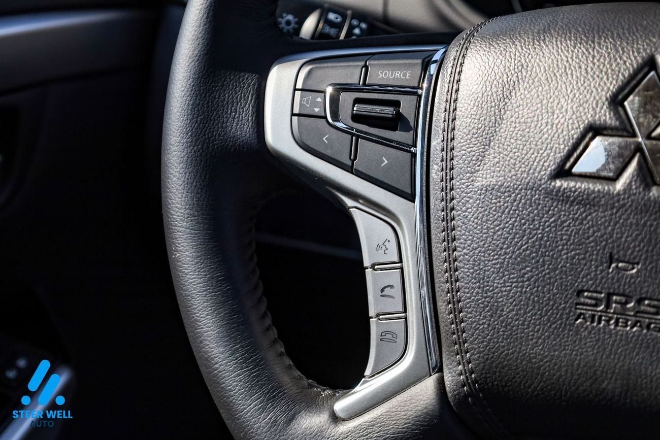 ميتسوبيشي باجيرو 2.5L Turbo Diesel | 134 HP | AT | 4WD | 7 Passenger | Dual Airbags | ABS & EBD | Ad-Safety | 2023