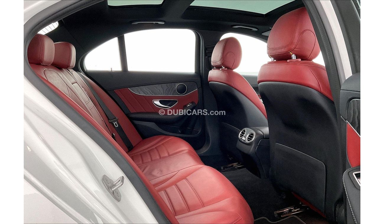 Mercedes-Benz C 200 Premium (AMG Line)