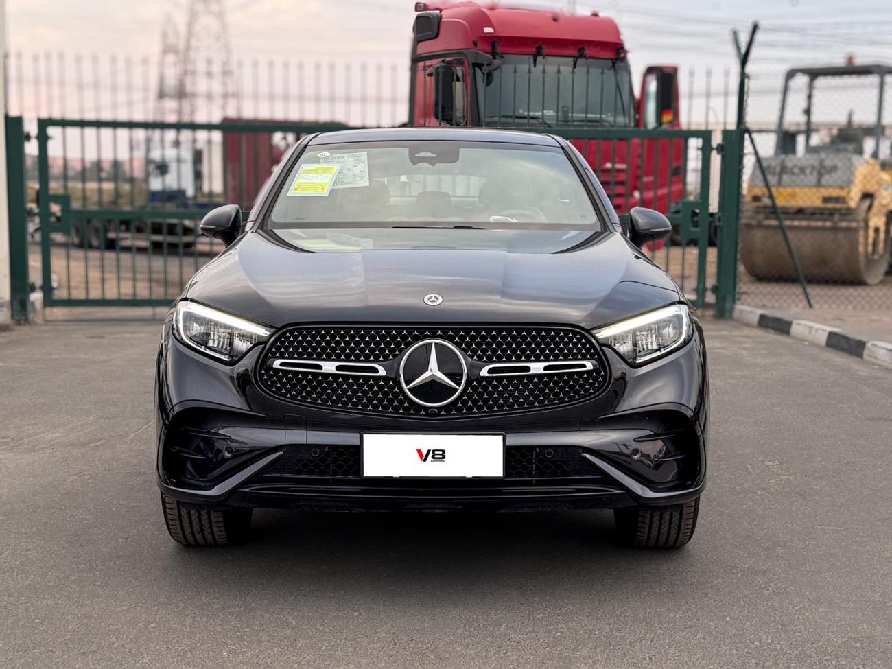 مرسيدس بنز GLC 200 Mercedes-Benz GLC Coupe 260 AMG 4Matic 2.0L 0 Km